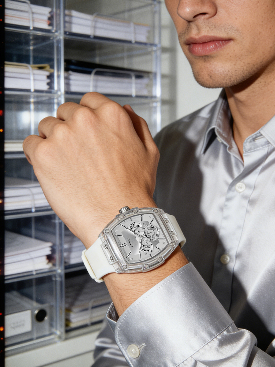 GUESS Phoenix Erkek Saat Tonne - Smartwatch Guess incelemesi ve fiyatı