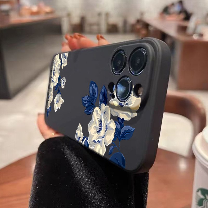 Mavi ve Beyaz Çiçek Desenli Te - Samsung Galaxy A55 incelemesi ve fiyatı